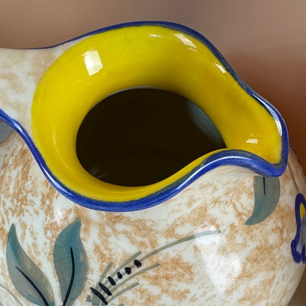 A vintage Zenith Gouda 'Astrid' pattern ceramic pitcher. - Picture 4 of 8